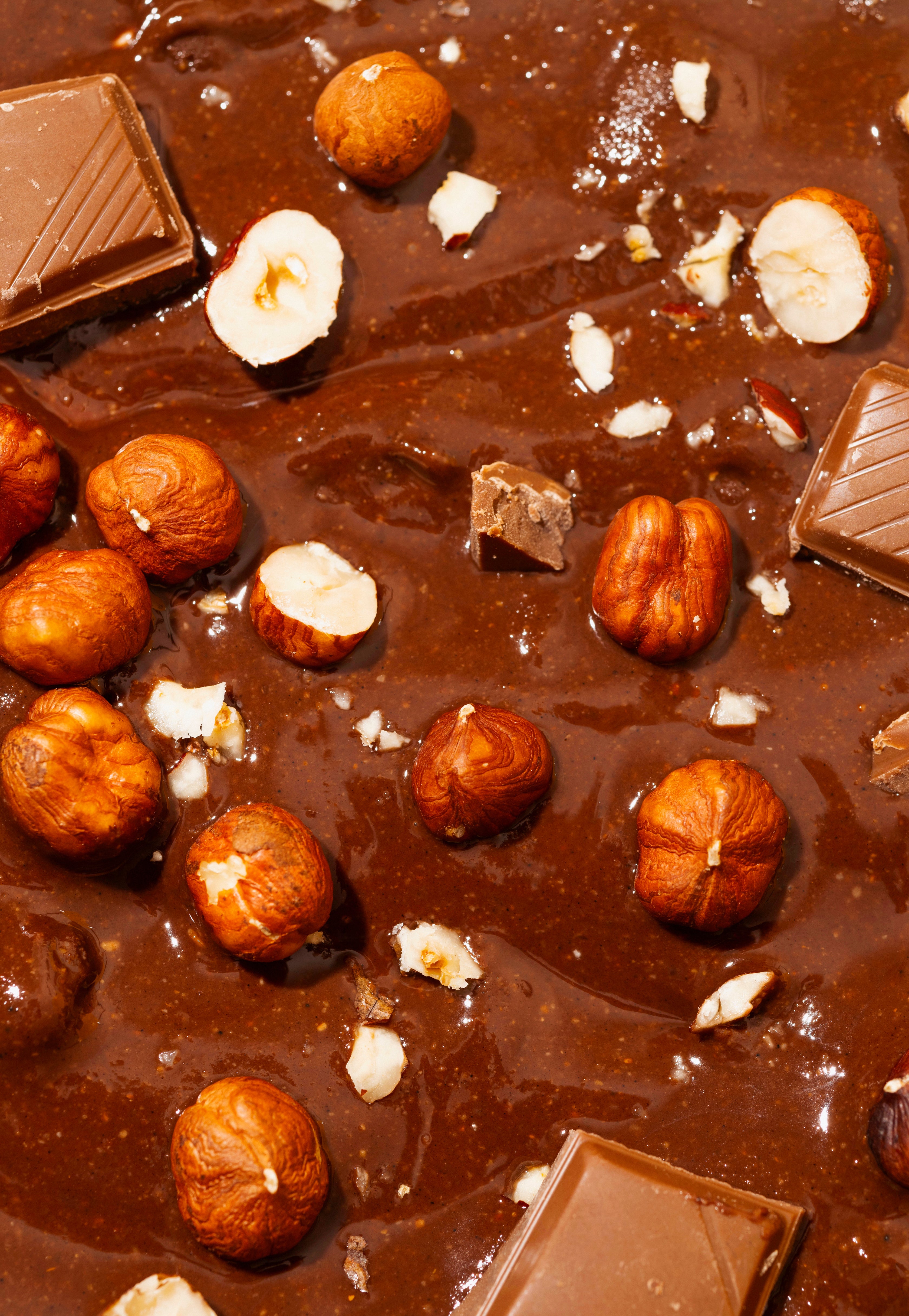 Hazelnut cream with dark chocolate
